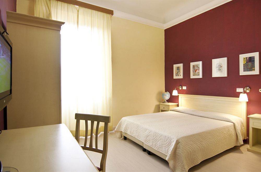 Hotel Genzianella ฟลอเรนซ์ ภายนอก รูปภาพ